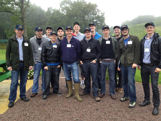 Neon Play go clay pigeon shooting